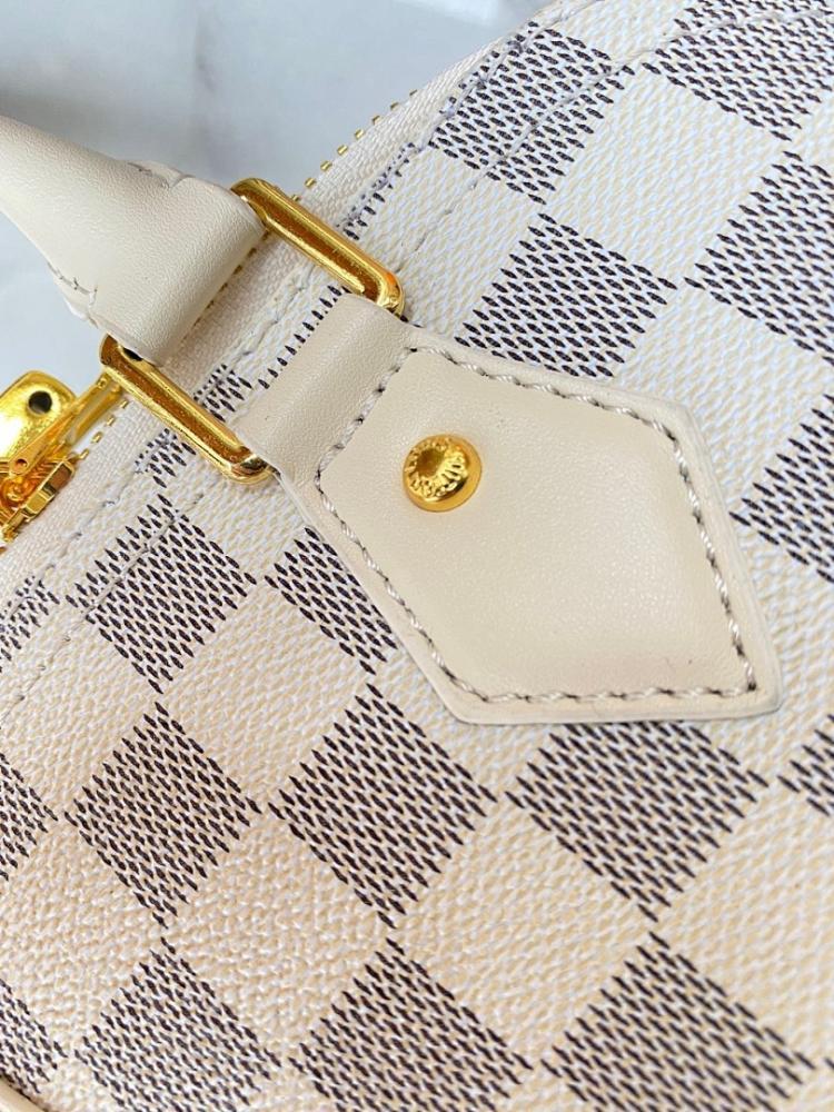 Stylish Woven Calfskin Crossbody Bag ??Limited Edition