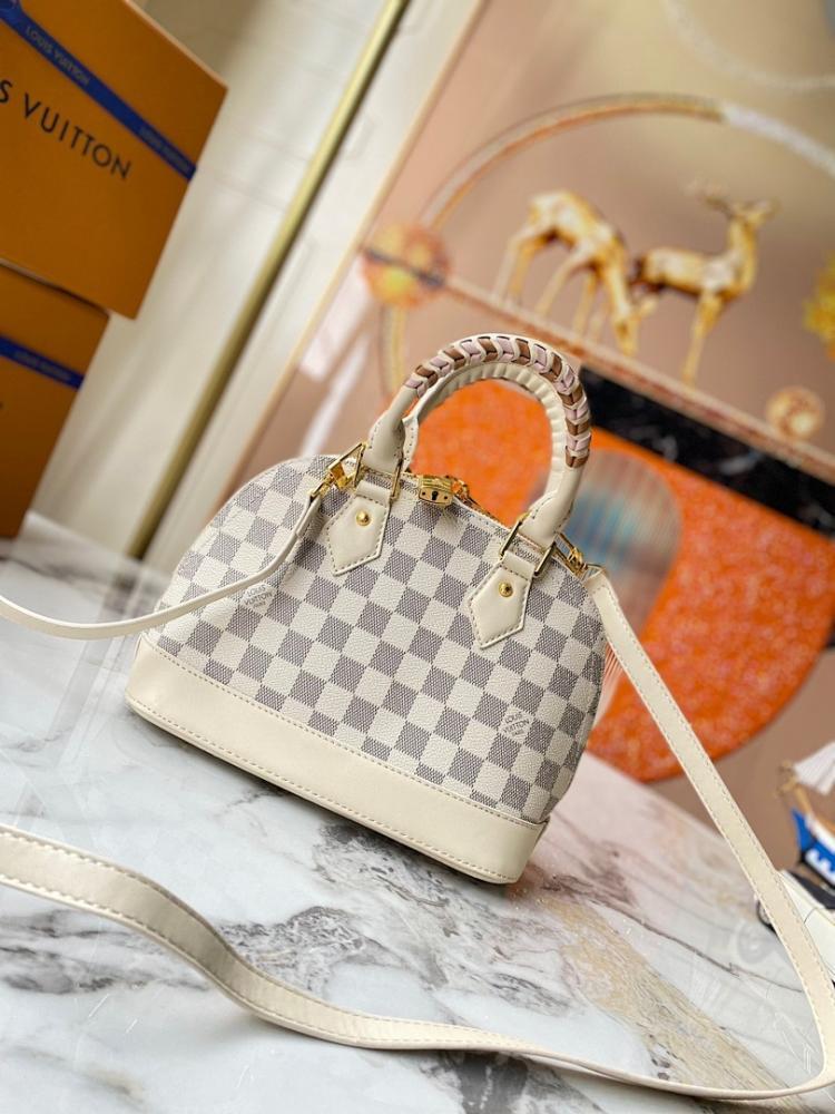 Stylish Woven Calfskin Crossbody Bag ??Limited Edition