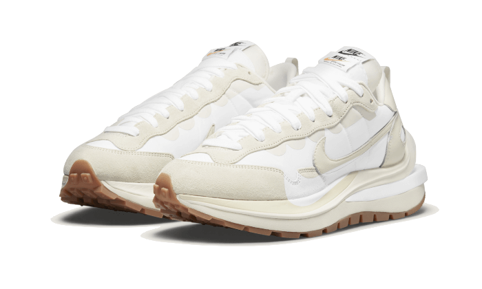 Nike Vaporwaffle Sacai Sail Gum - high-performance athletic footwear with advanced cushioning